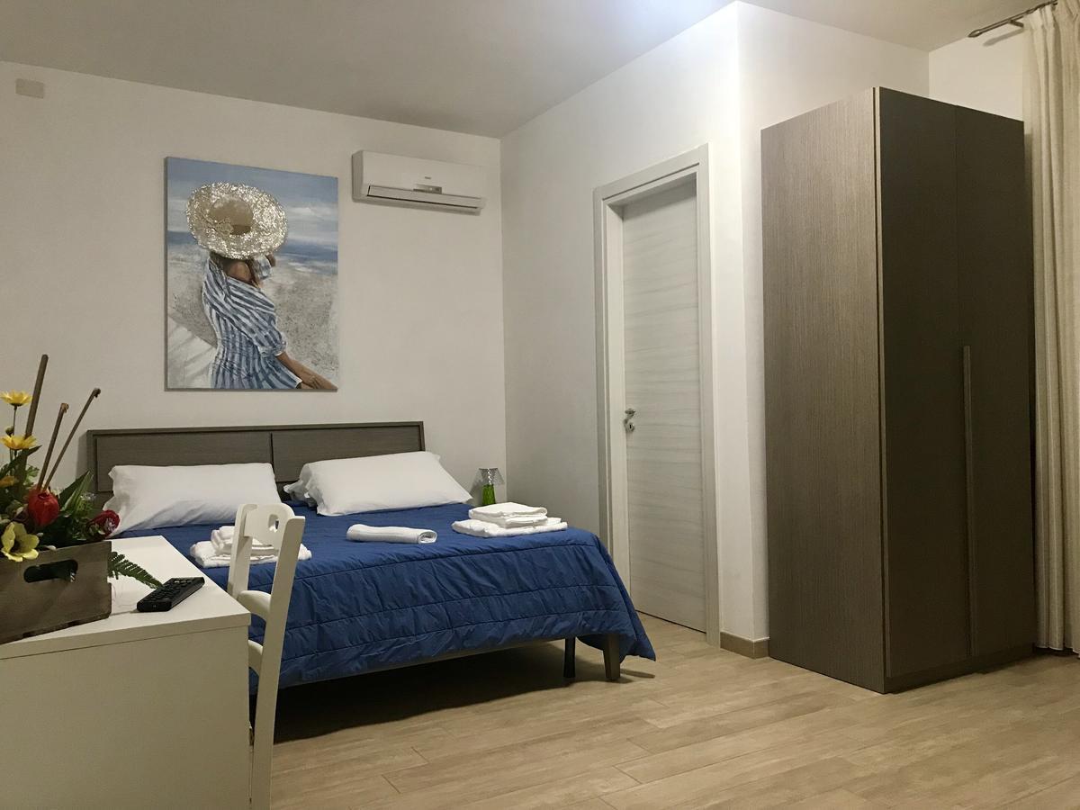 Baia Dell'Orso Bed & Breakfast Torre dell'Orso Exterior photo